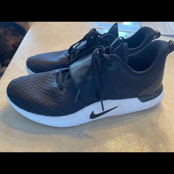 Nike renew sneakers - Sz 10